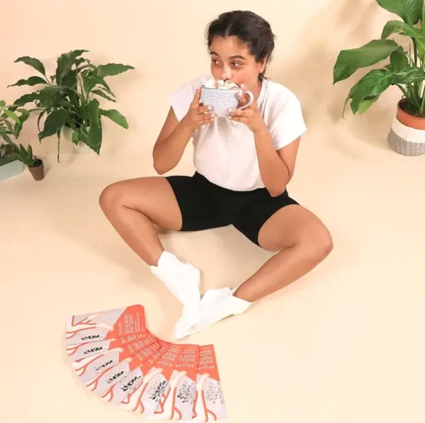 SpaLifeExfoliating Foot Socks - Eucalyptus Extract + Granular Walnut Particles Eight Pack