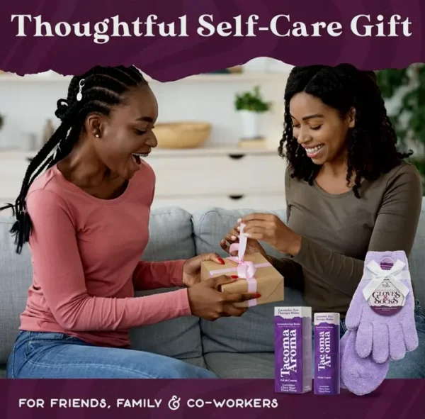 Lavender Canyon Fuzzy Socks & Gloves Spa Set
